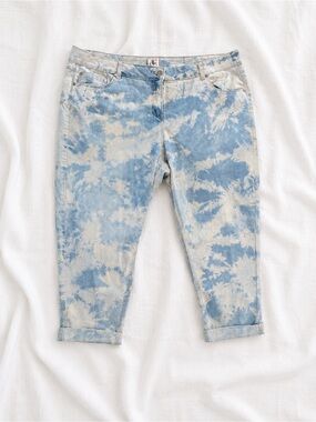 DC Light Blue & Cream Tie-Dye Cropped Jeans - Women